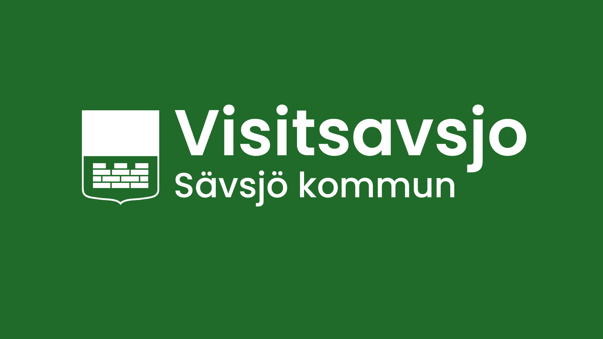 Logotyp för visitsavsjo på grön bakrund.